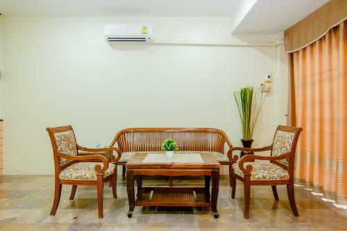 Hotel Golden Land Resort