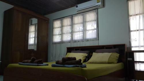 Corner House