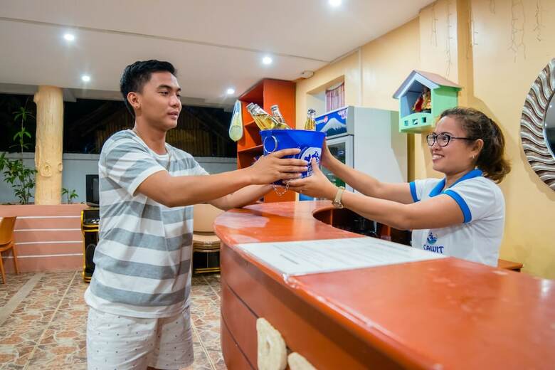 Hotel Cawit Resort And Cafe