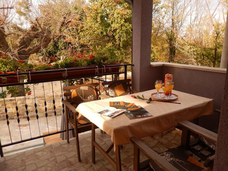 Apartments Sveti Leonard