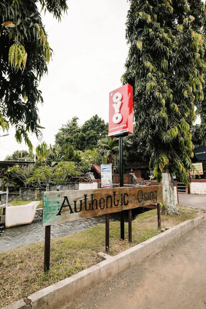 Hotel Oyo 986 Authentic Osing Homestay