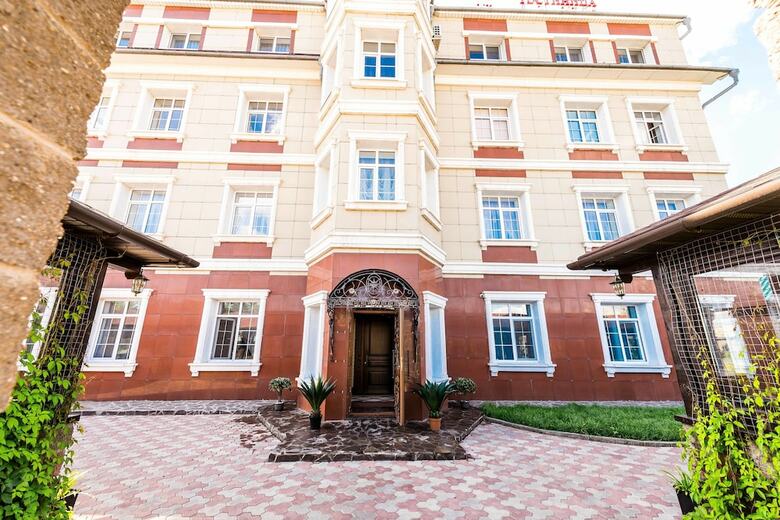 Hotel Adler