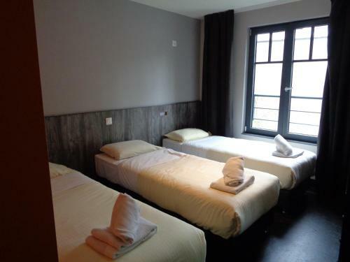 Brxxl 5 City Centre Hostel
