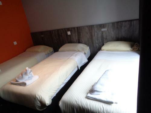 Brxxl 5 City Centre Hostel