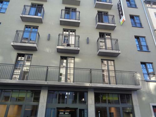 Brxxl 5 City Centre Hostel