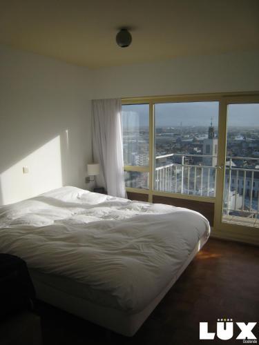 Lux Skyline Sea-view Apartments