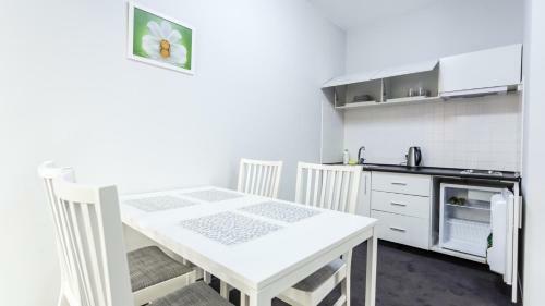 Rakhiv Hotel & Apartments