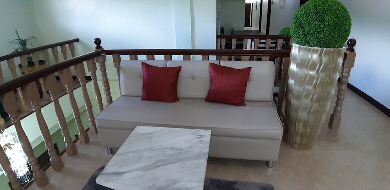 Jones Place Hotel