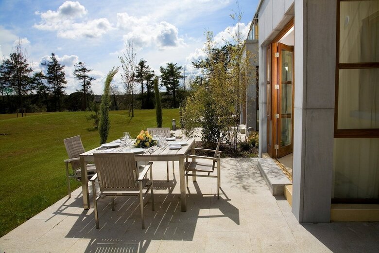 Posada Waterford Castle Lodges