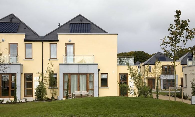 Posada Waterford Castle Lodges