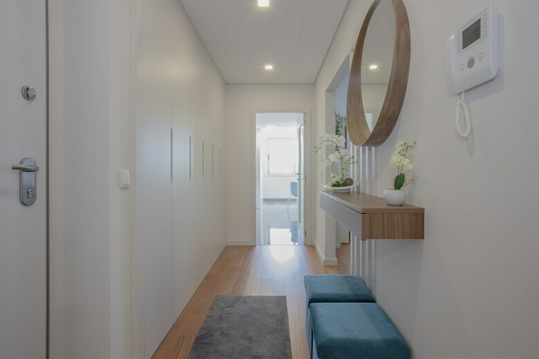 Liiiving - Luxury River View Apartments