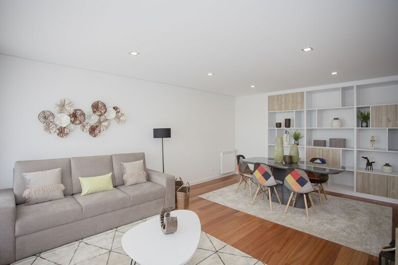 Liiiving - Luxury River View Apartments