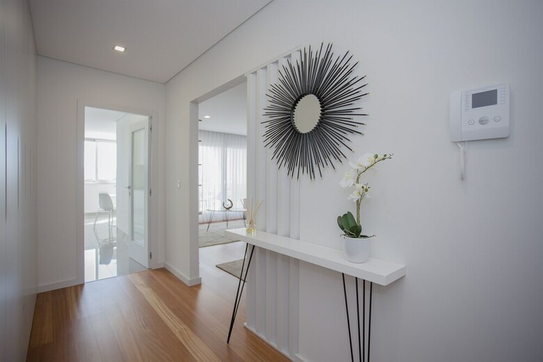 Liiiving - Luxury River View Apartments