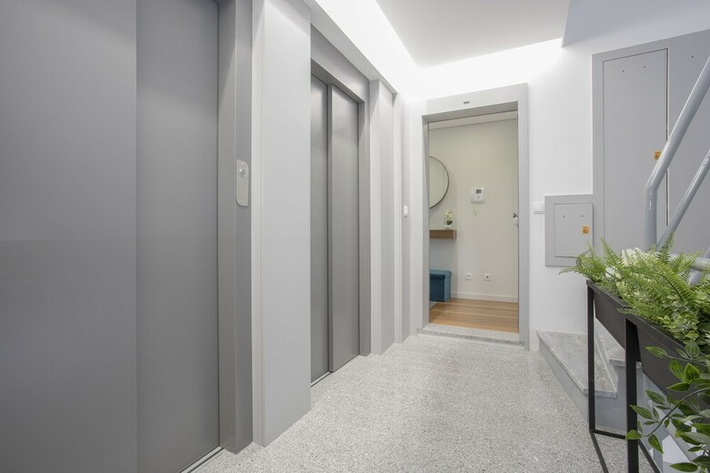 Liiiving - Luxury River View Apartments