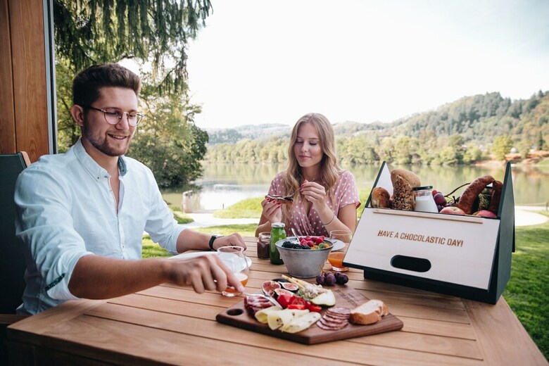 Luxury Glamping Chocolate Village