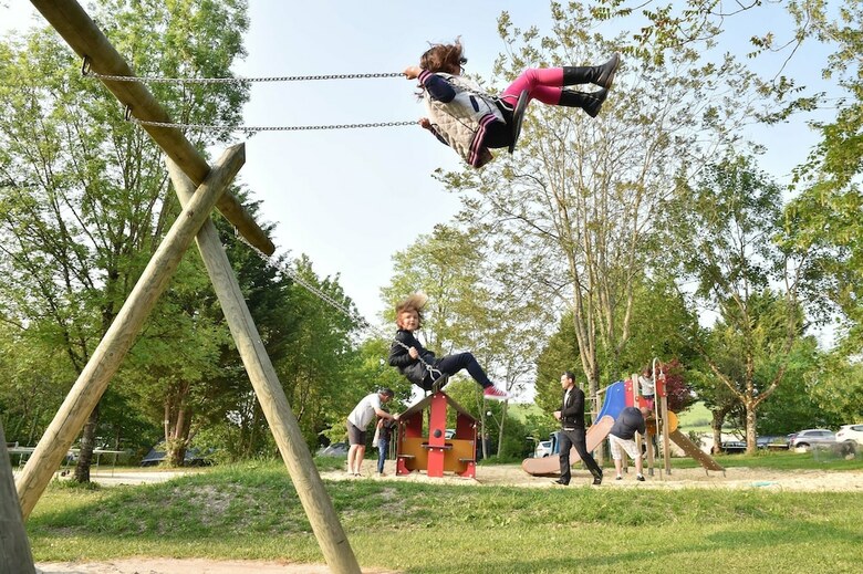 Camping Le Petit Lion - Gites