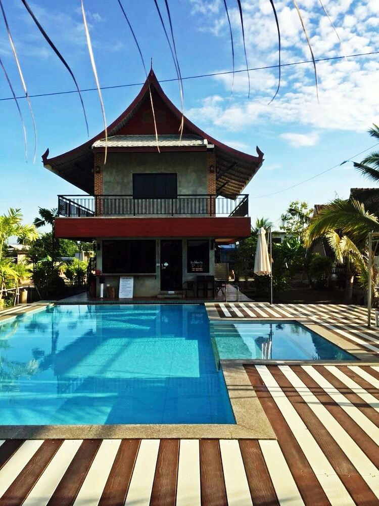 Hostal Naihuar Resort
