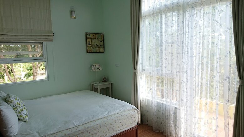 Bed & Breakfast Straybirds Bnb