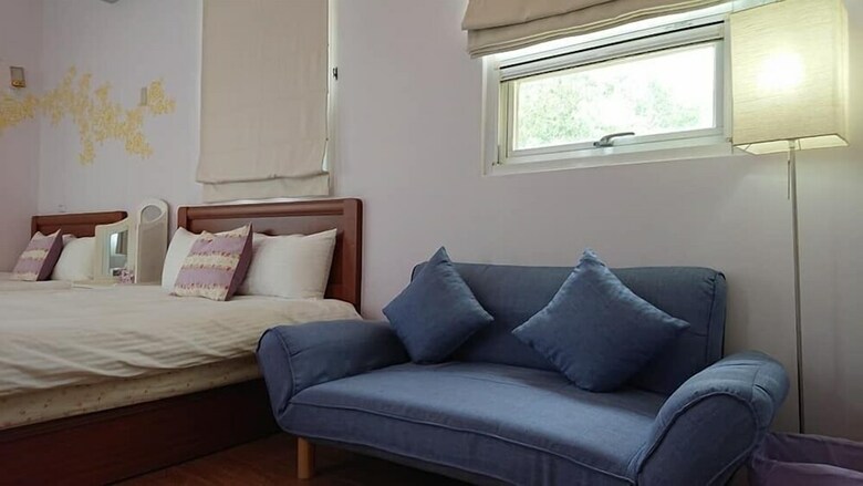 Bed & Breakfast Straybirds Bnb