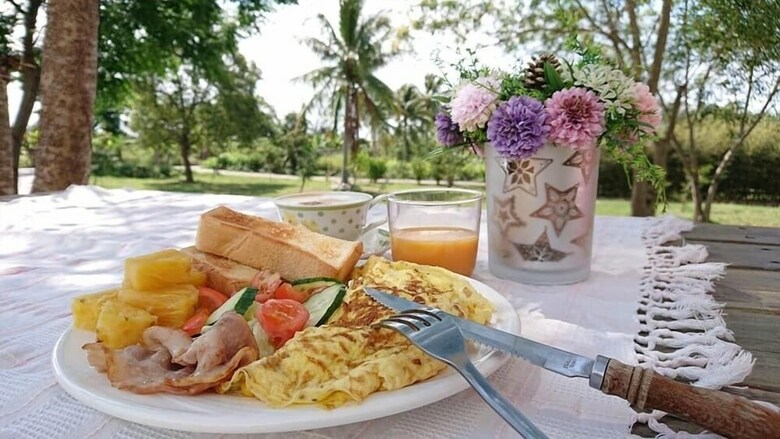 Bed & Breakfast Straybirds Bnb