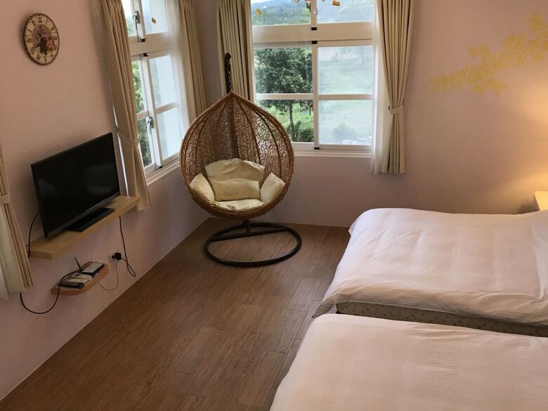 Bed & Breakfast Straybirds Bnb