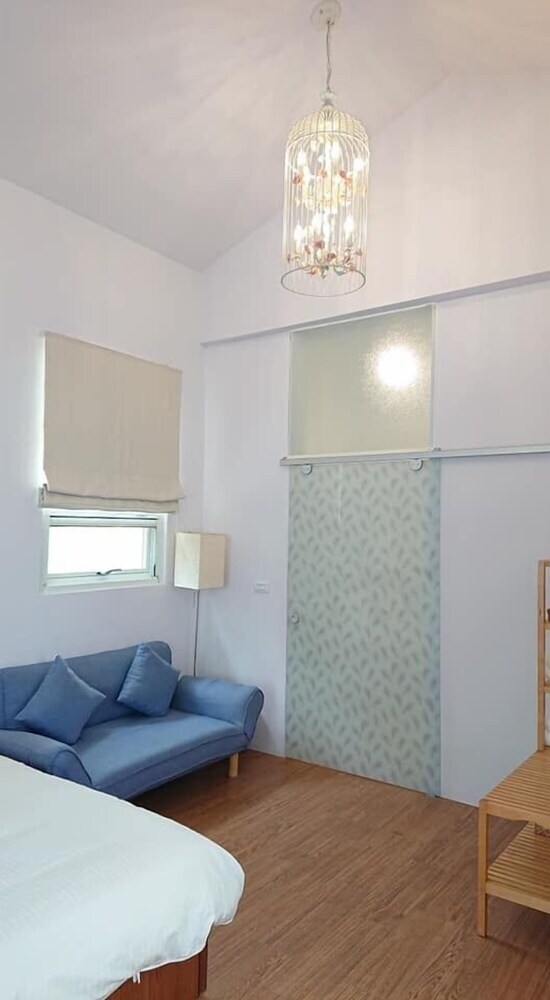 Bed & Breakfast Straybirds Bnb