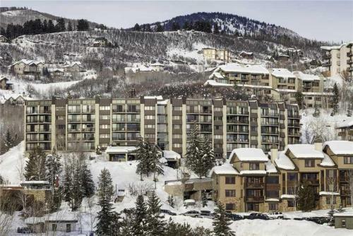 Bronze Tree Condominiums - Bt207