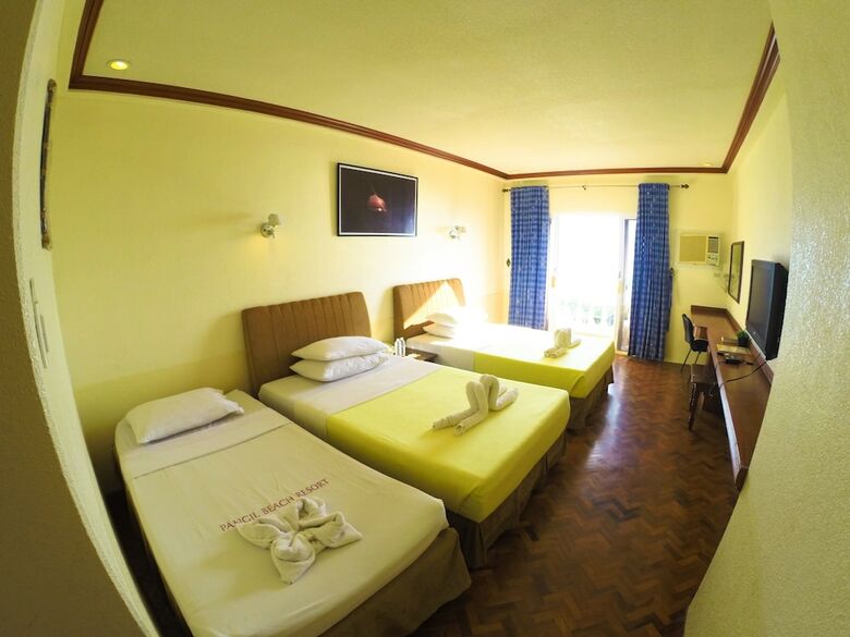 Hotel Pangil Beach Resort
