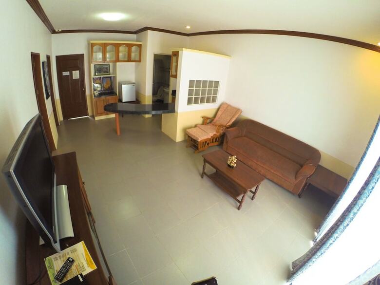 Hotel Pangil Beach Resort