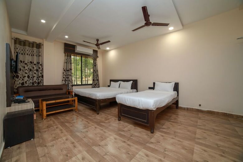 Hotel Oyo 37826 Rajmahal Khindsi Resort