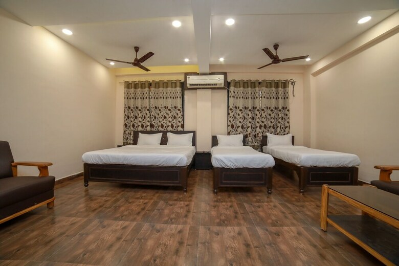 Hotel Oyo 37826 Rajmahal Khindsi Resort