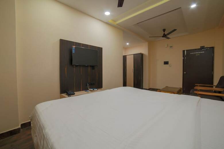 Hotel Oyo 37826 Rajmahal Khindsi Resort