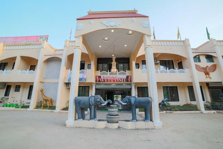 Hotel Oyo 37826 Rajmahal Khindsi Resort