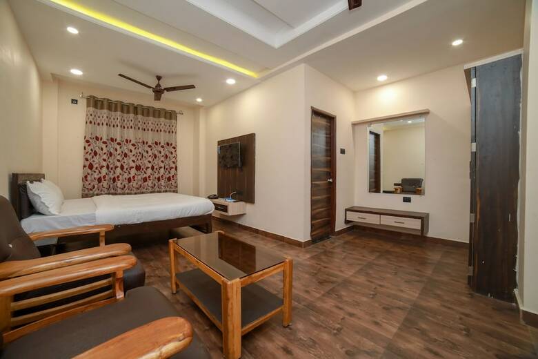 Hotel Oyo 37826 Rajmahal Khindsi Resort
