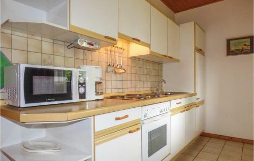 Two-bedroom Apartment In Thalfang