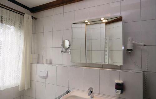 Two-bedroom Apartment In Thalfang