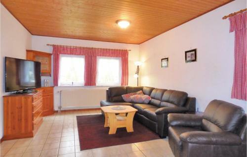 Two-bedroom Apartment In Thalfang
