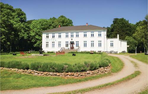 One-bedroom Apartment In Klein Stromkendorf