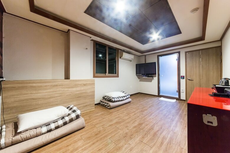 Hotel Pocheon Royal