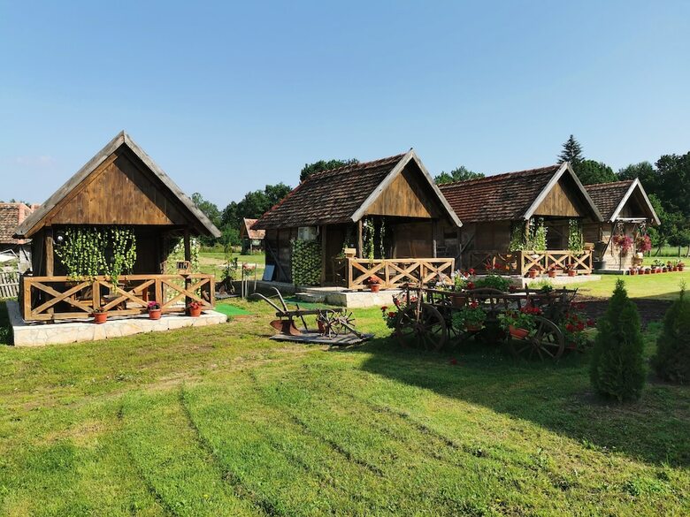 Hotel Etno Selo Eden