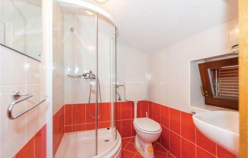 Two-bedroom Apartment In Bilice
