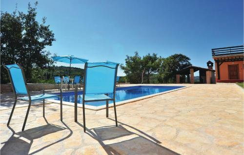 Two-bedroom Apartment In Bilice