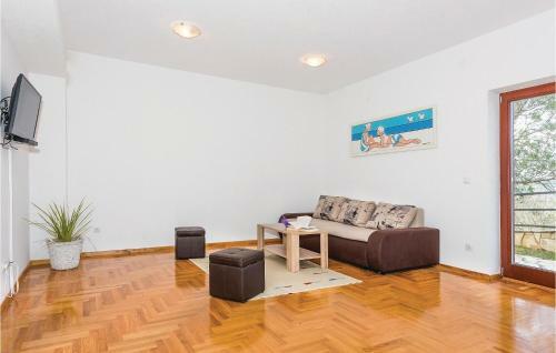 One-bedroom Apartment In Bilice