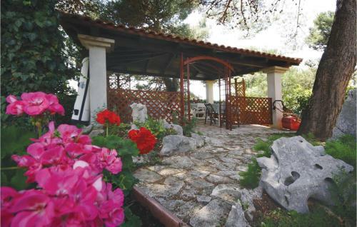 Three-bedroom Apartment In Brodarica