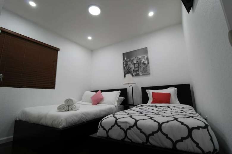 5br 4ba House In Homestead By Asvr-28444