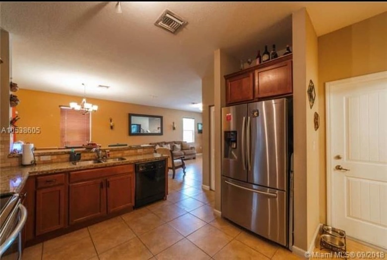 5br 4ba House In Homestead By Asvr-28444