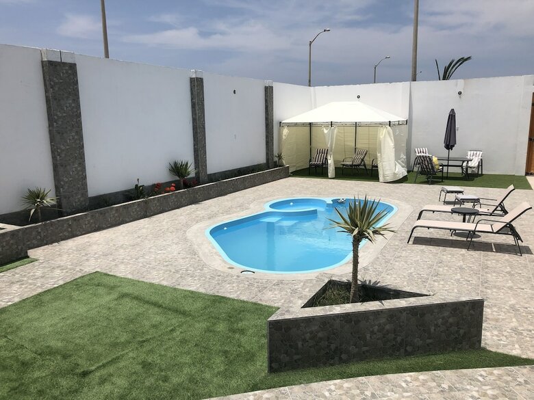 Hotel New House By The Beach