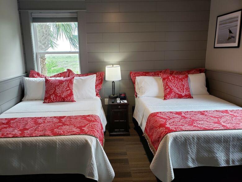 Bed & Breakfast Harborwalk Lodge