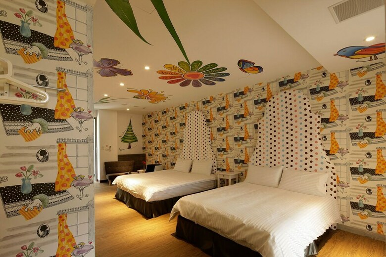 Bed & Breakfast Love To Stick Together