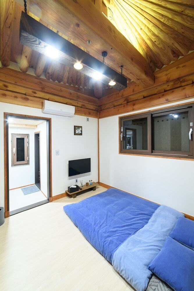 Hotel Hwarangroo